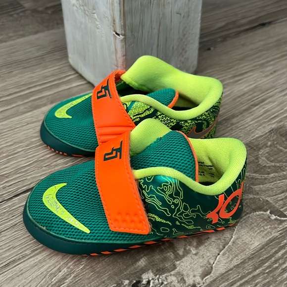 Infant Nike Kevin Durant sneakers/4C - Picture 1 of 3